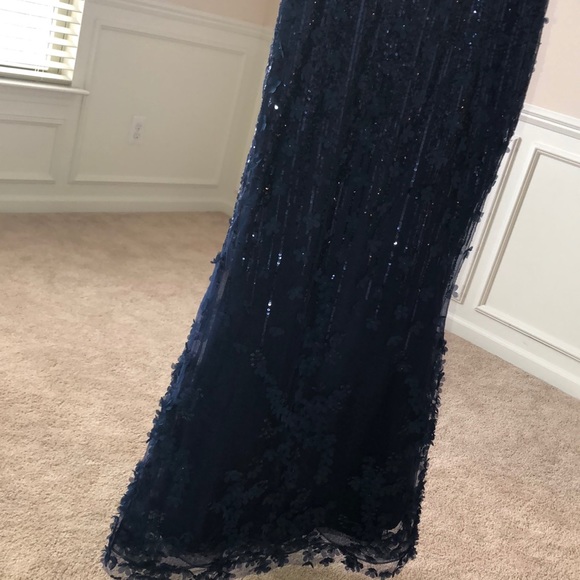 Dress - Picture 4 of 6